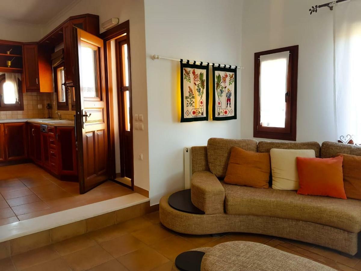 Sunshine House For 9, Cozy Set Up,Verandas, Sea View. Karterados  Esterno foto