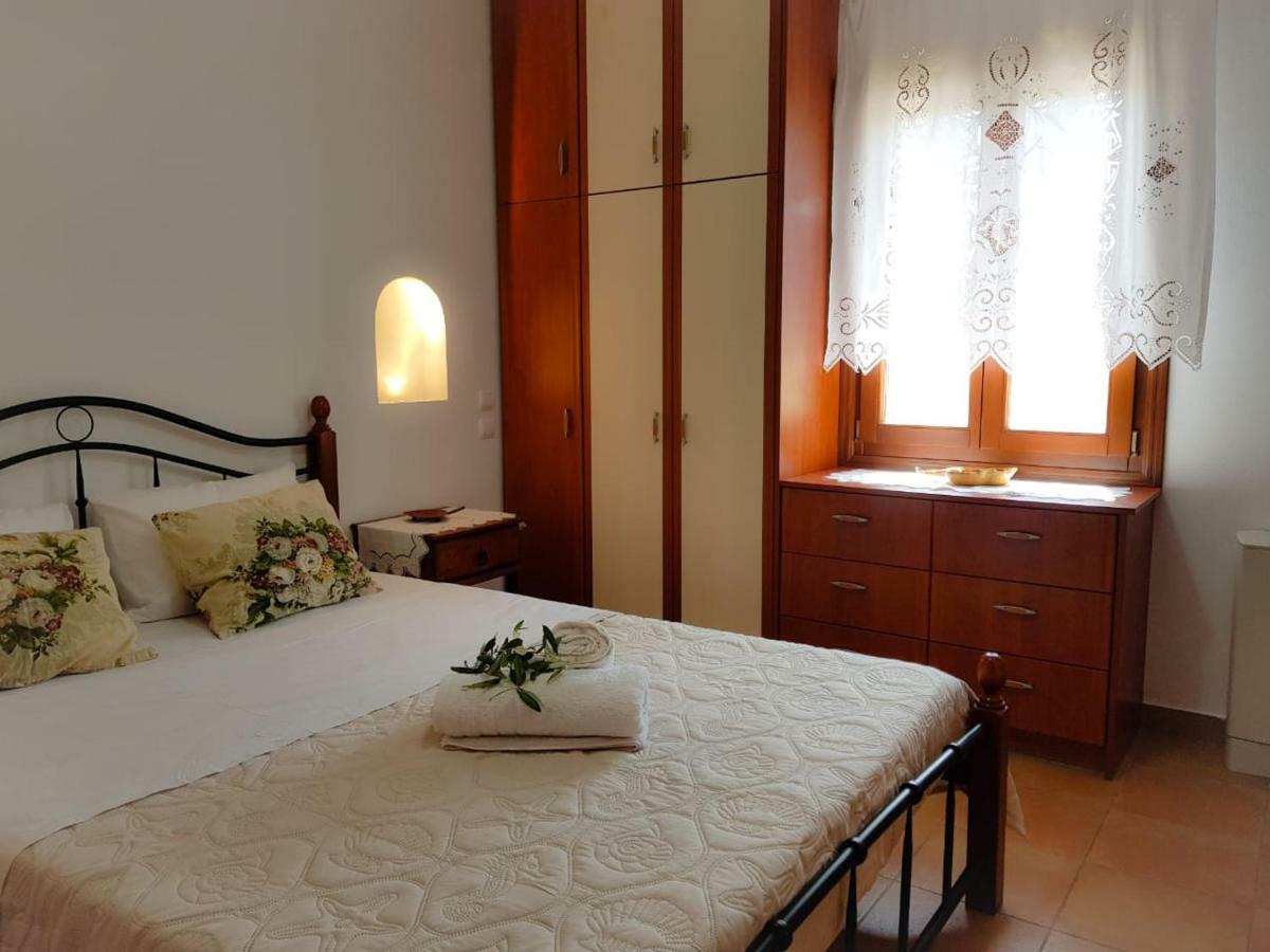 Sunshine House For 9, Cozy Set Up,Verandas, Sea View. Karterados  Esterno foto
