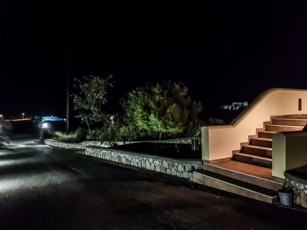 Sunshine House For 9, Cozy Set Up,Verandas, Sea View. Karterados  Esterno foto