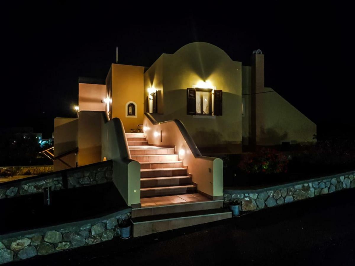 Sunshine House For 9, Cozy Set Up,Verandas, Sea View. Karterados  Esterno foto
